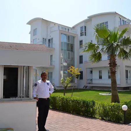 Antalya 1 Nirvana Club First Floor Two Bedrooms Pool View With Water Slide Close To Center Appartement